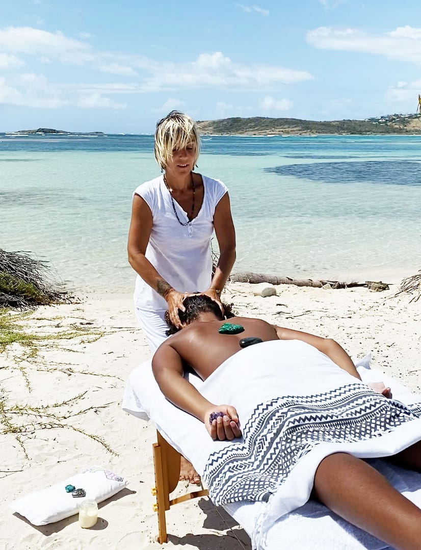Fabienne, the pearl of massage on the beach or at home in Saint-Martin!